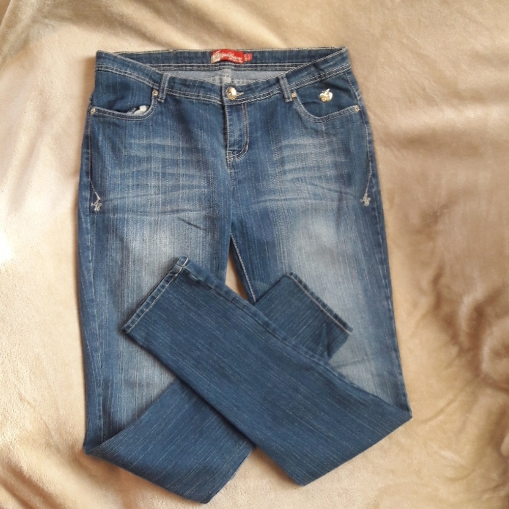 NEW Apple Bottom Light Wash Stretchy Skinny Jeans